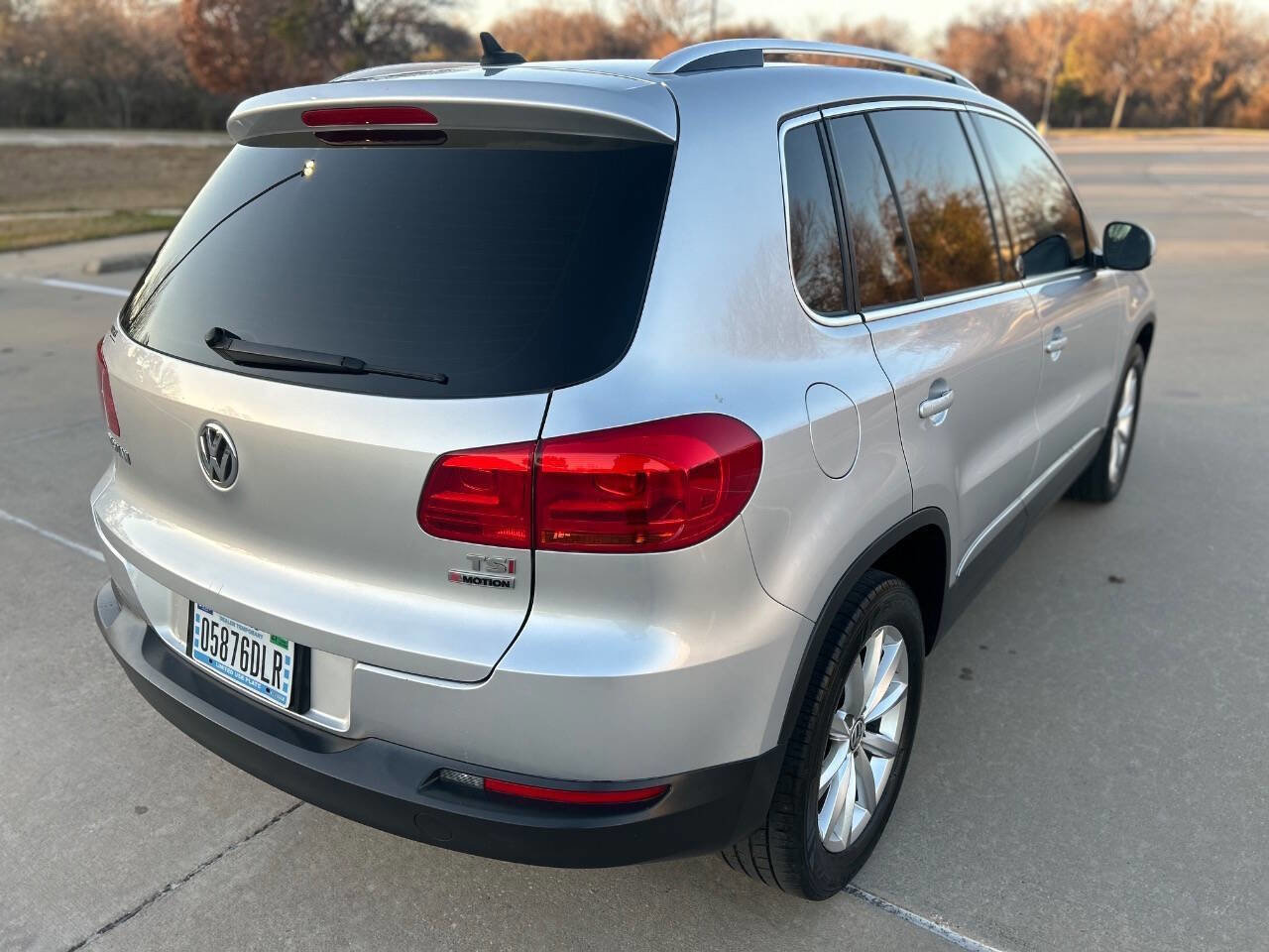 Used 2017 Volkswagen Tiguan Wolfsburg Edition image 6
