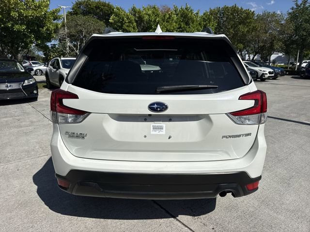 Used 2020 Subaru Forester Premium AWD/4WD image 24