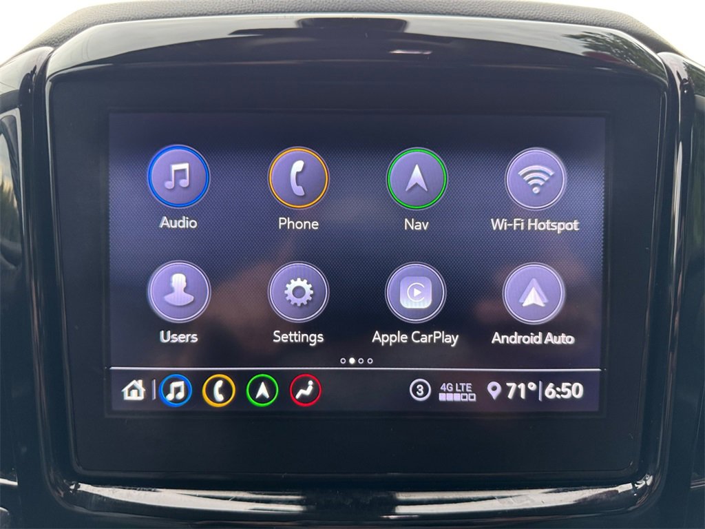 Used 2021 Chevrolet Traverse LT w/ LT Premium Package image 27