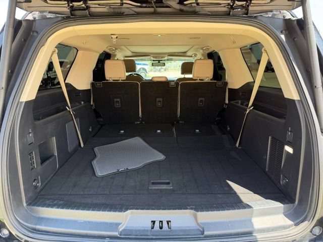 Used 2023 Ford Expedition Max Limited AWD/4WD image 9