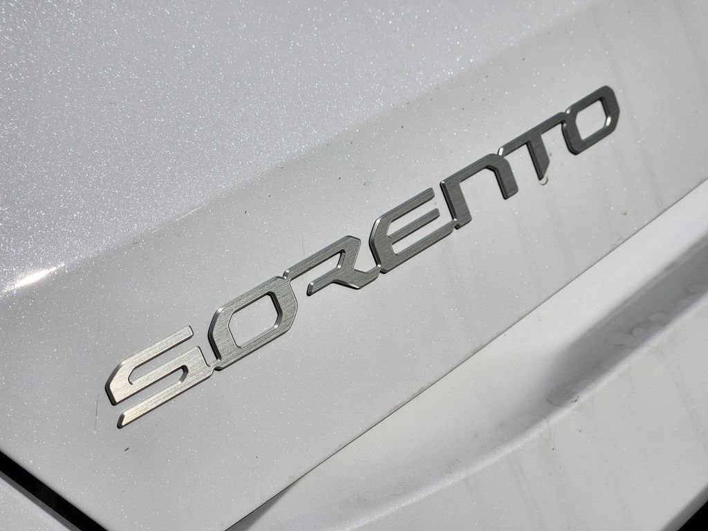 New 2026 Kia Sorento LX image 8