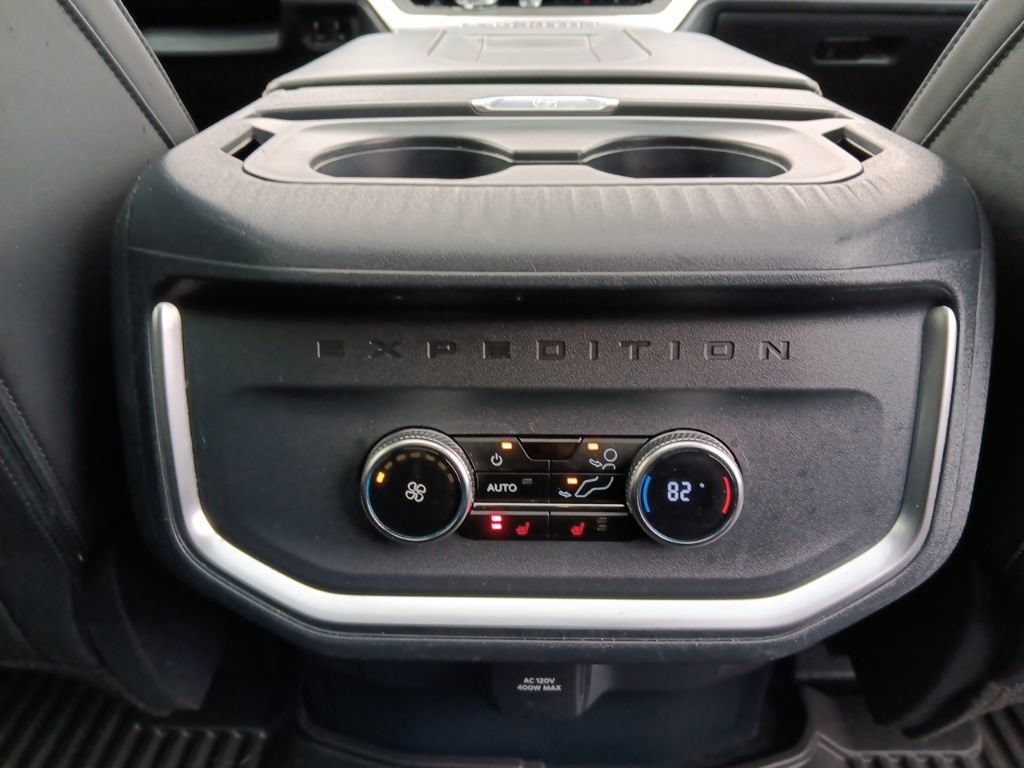 Used 2025 Ford Expedition Tremor AWD/4WD image 38