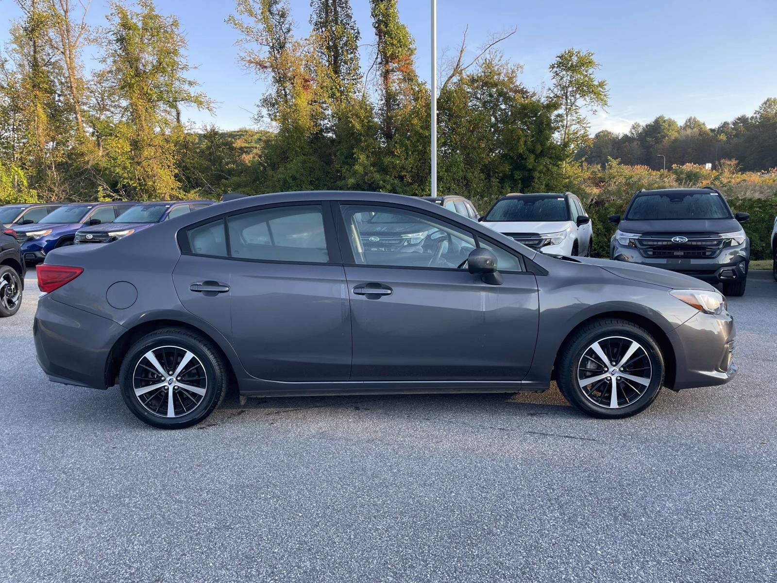 Used 2022 Subaru Impreza 2.0i Premium AWD/4WD image 30