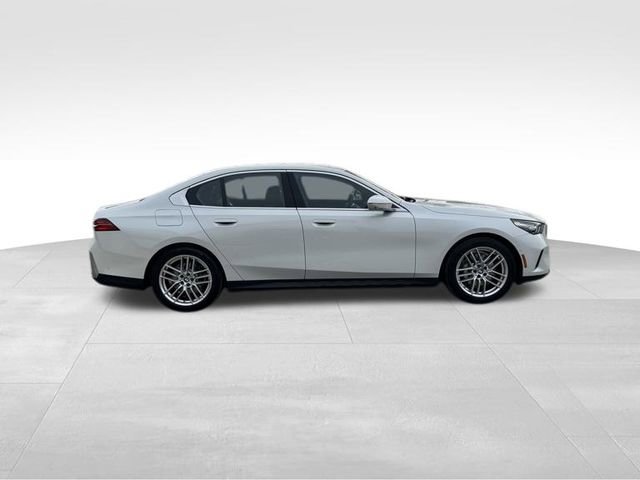 Certified 2025 BMW 530i xDrive 530i xDrive w/ Premium Package image 8