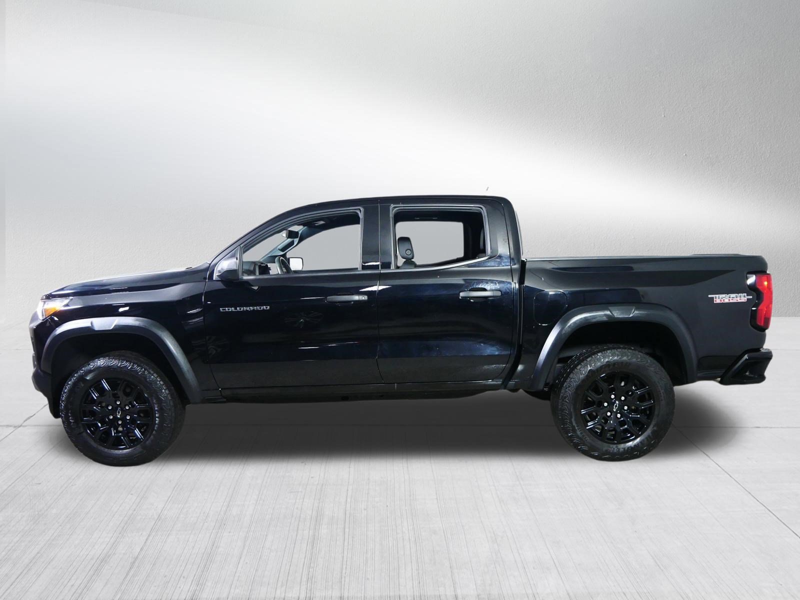 Used 2023 Chevrolet Colorado Trail Boss image 4