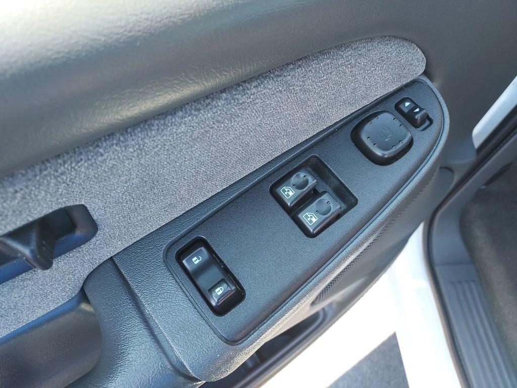 Used 2003 Chevrolet Silverado 1500 LS image 19