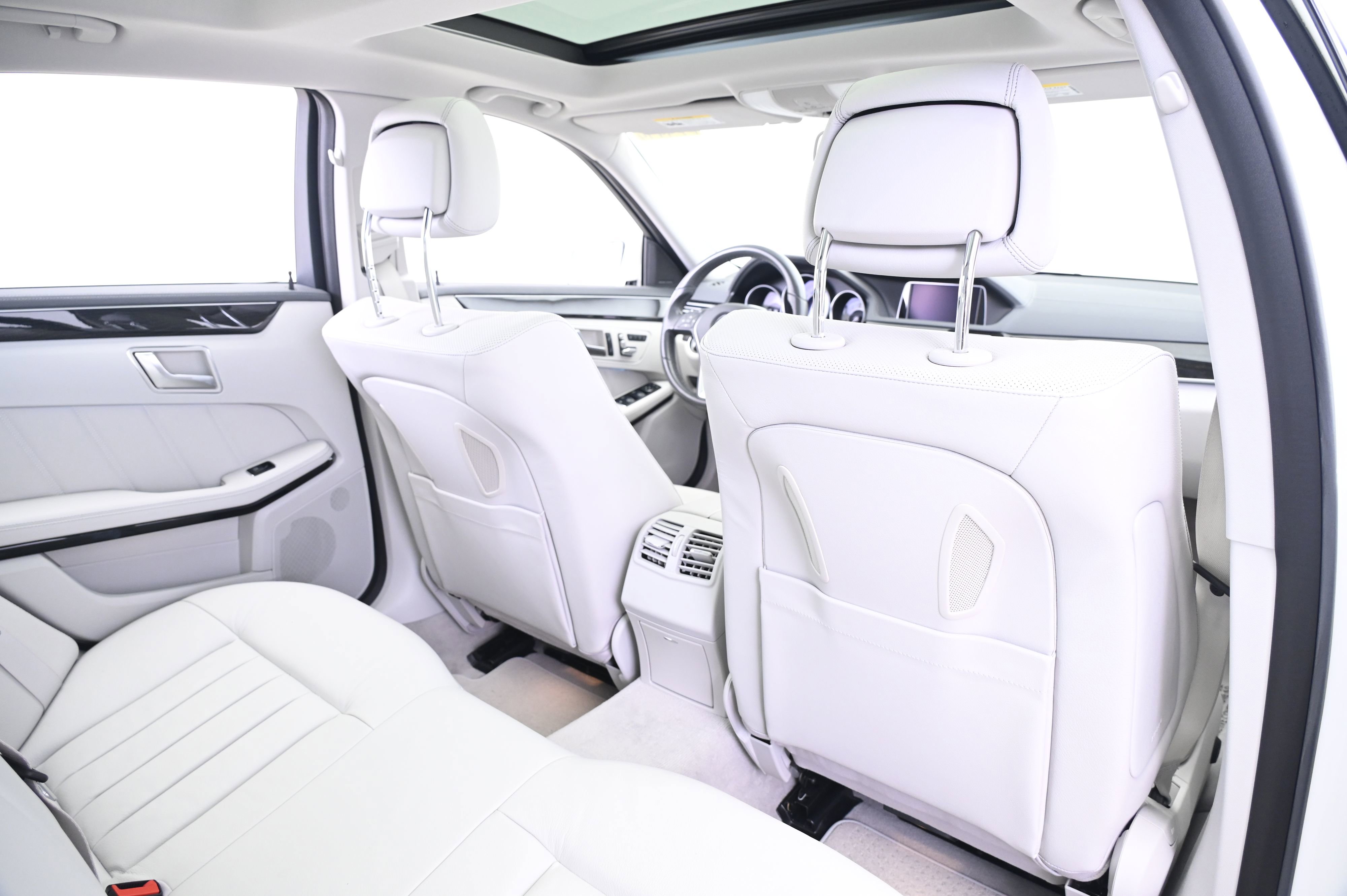 Used 2015 Mercedes-Benz E 400 4MATIC Sedan image 17