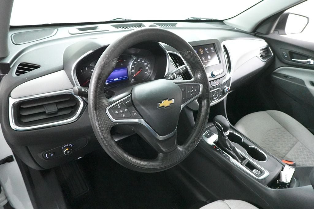 Used 2022 Chevrolet Equinox LS w/ LS Convenience Package AWD/4WD image 24