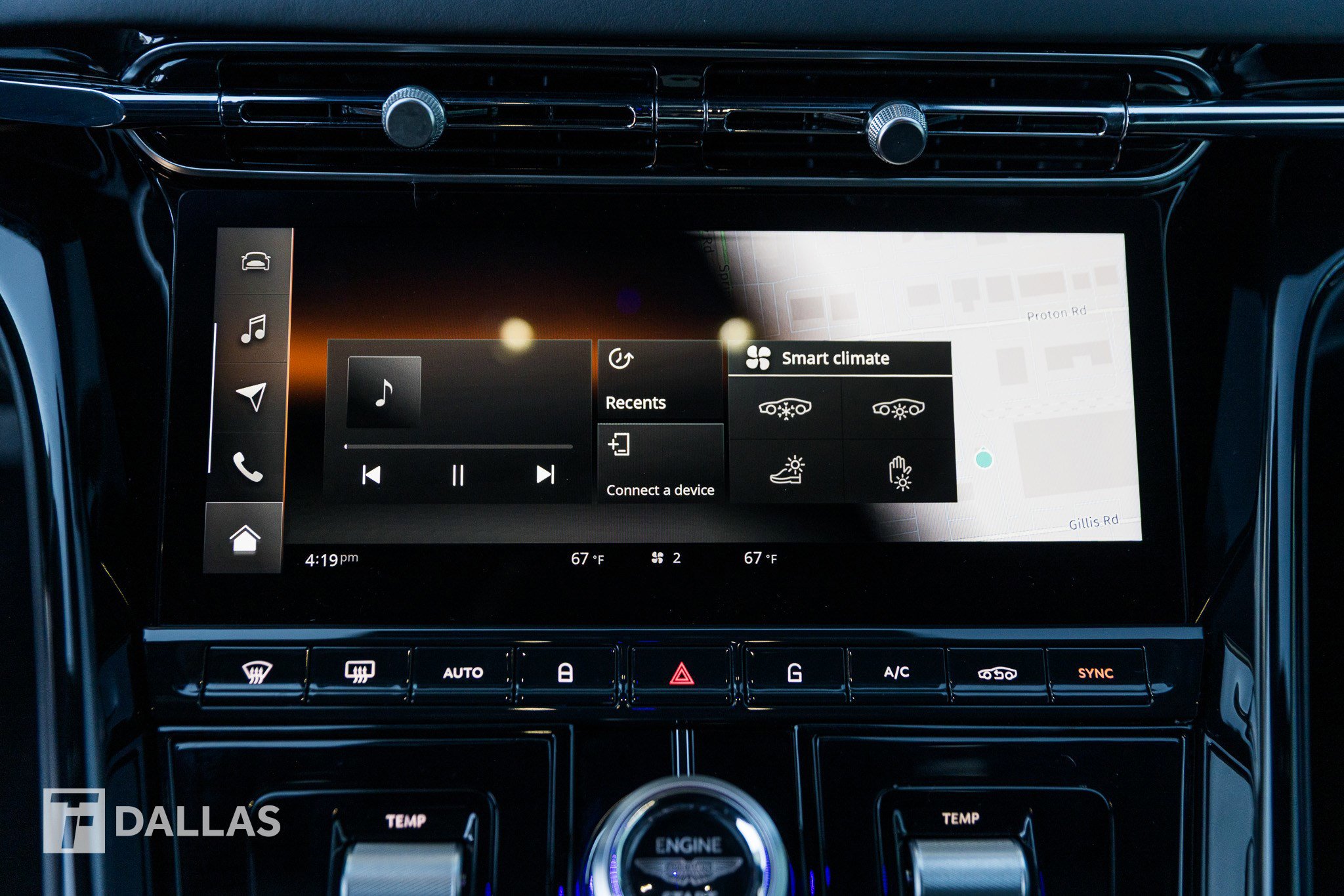 Used 2024 Aston Martin DB12 Coupe image 25