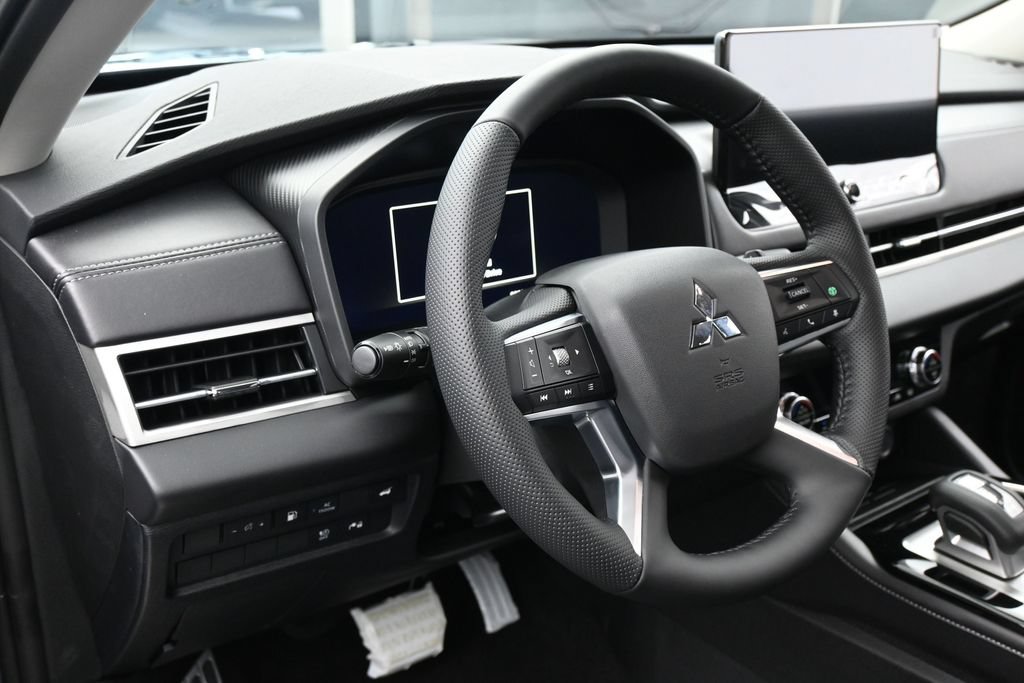 New 2026 Mitsubishi Outlander SEL AWD/4WD image 15