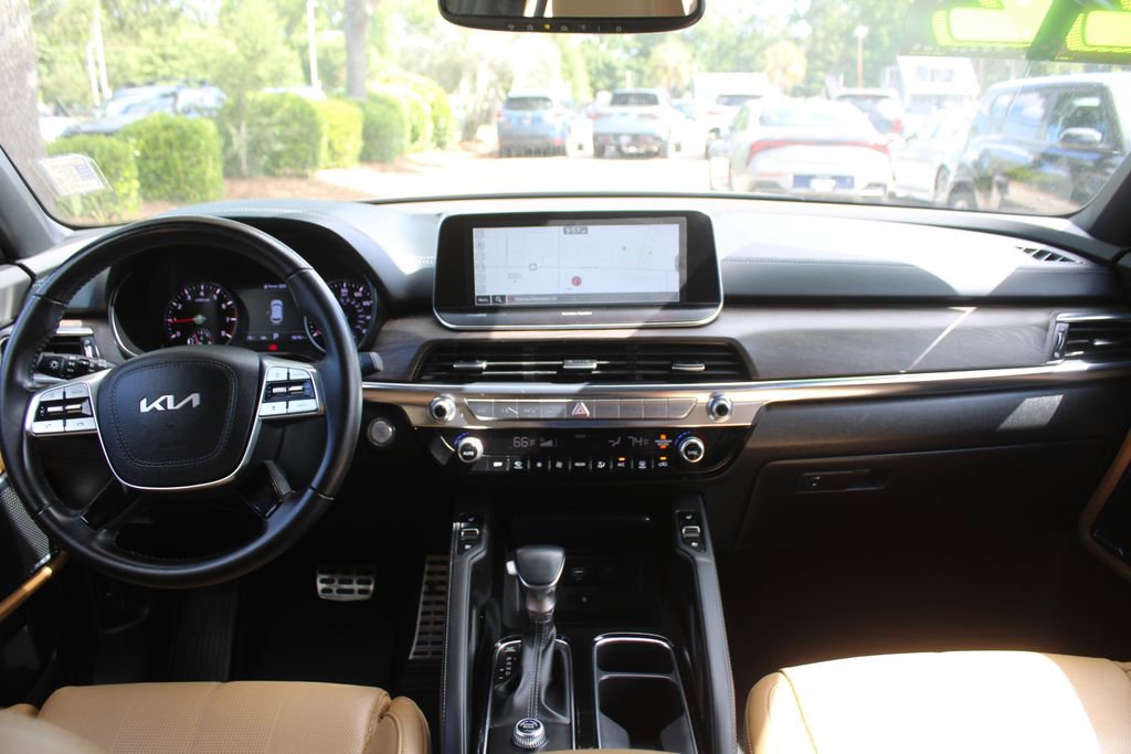 Used 2022 Kia Telluride SX w/ Towing Package FWD image 26