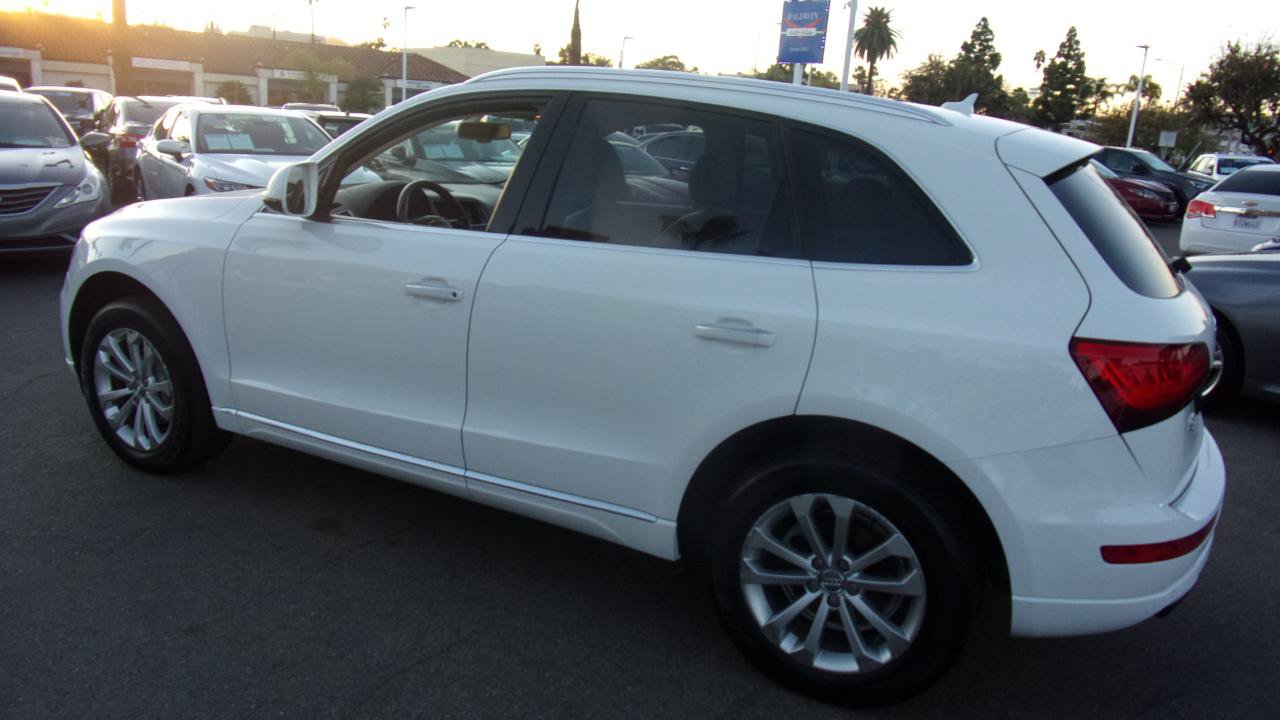 Used 2015 Audi Q5 2.0T Premium Plus w/ Technology Package AWD/4WD image 9
