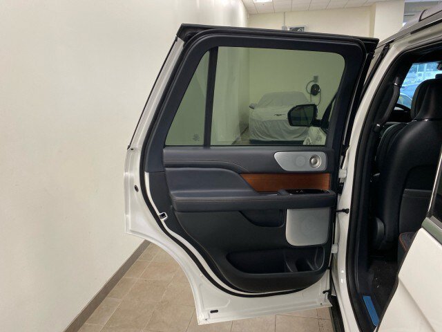 New 2024 Lincoln Navigator Black Label AWD/4WD image 31