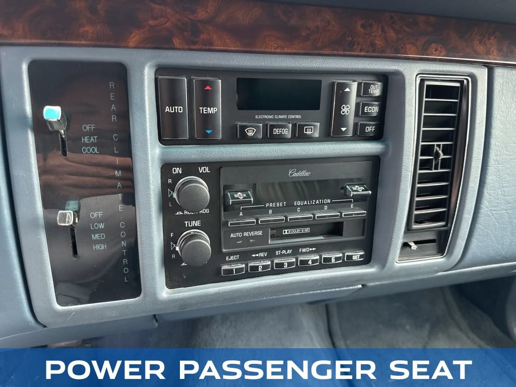 Used 1995 Cadillac Fleetwood Brougham RWD image 45