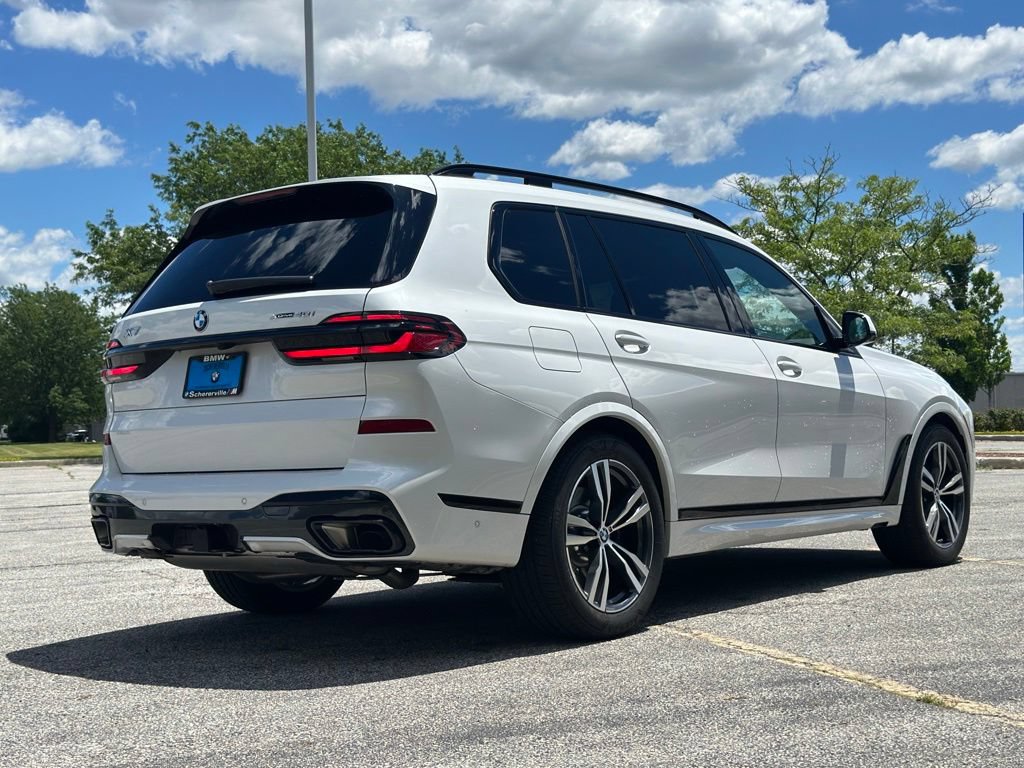 New 2026 BMW X7 xDrive40i w/ M Sport Package AWD/4WD image 7