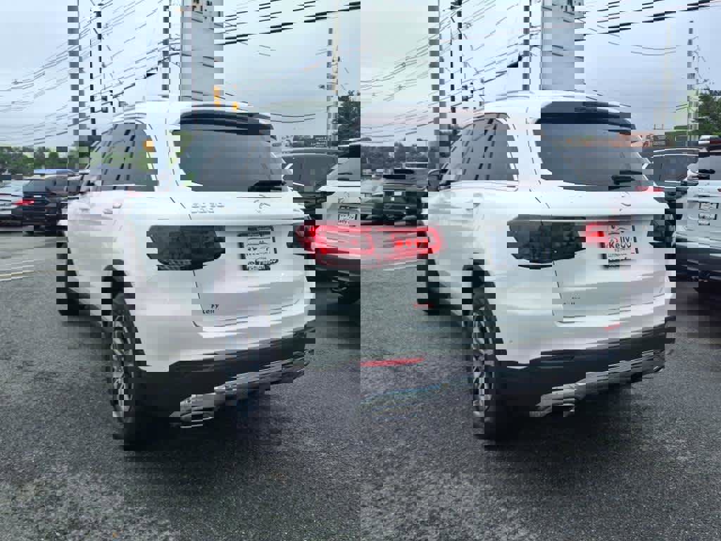 Used 2022 Mercedes-Benz GLC 300 4MATIC image 6