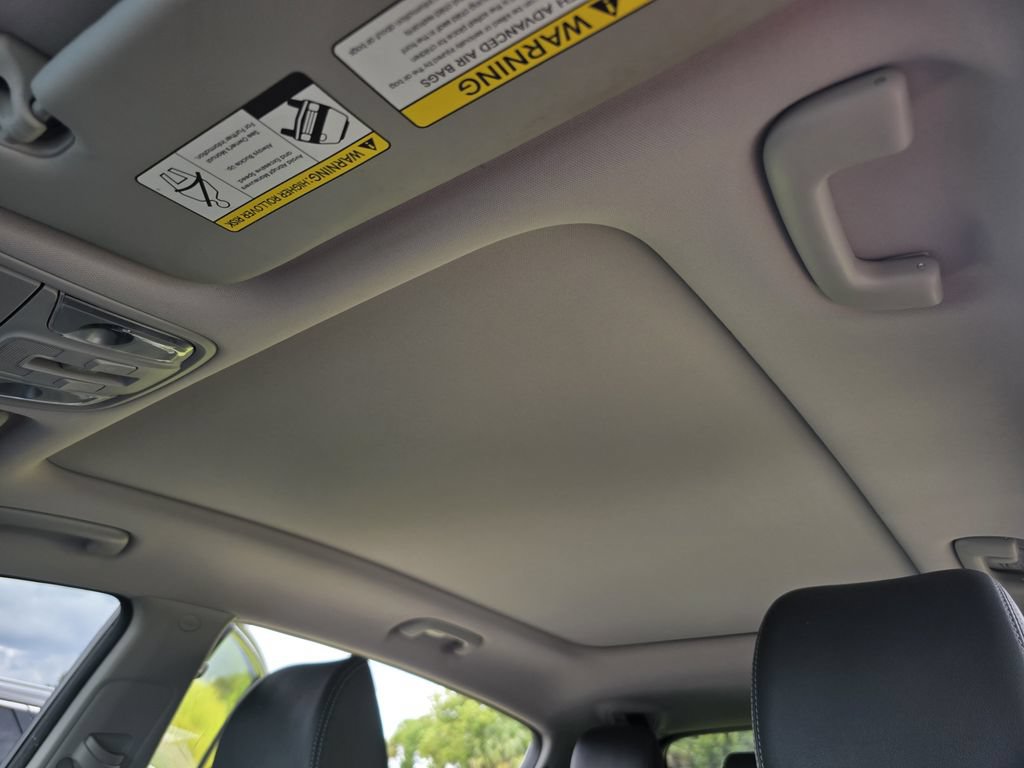 Certified 2022 Kia Sportage EX AWD/4WD image 25
