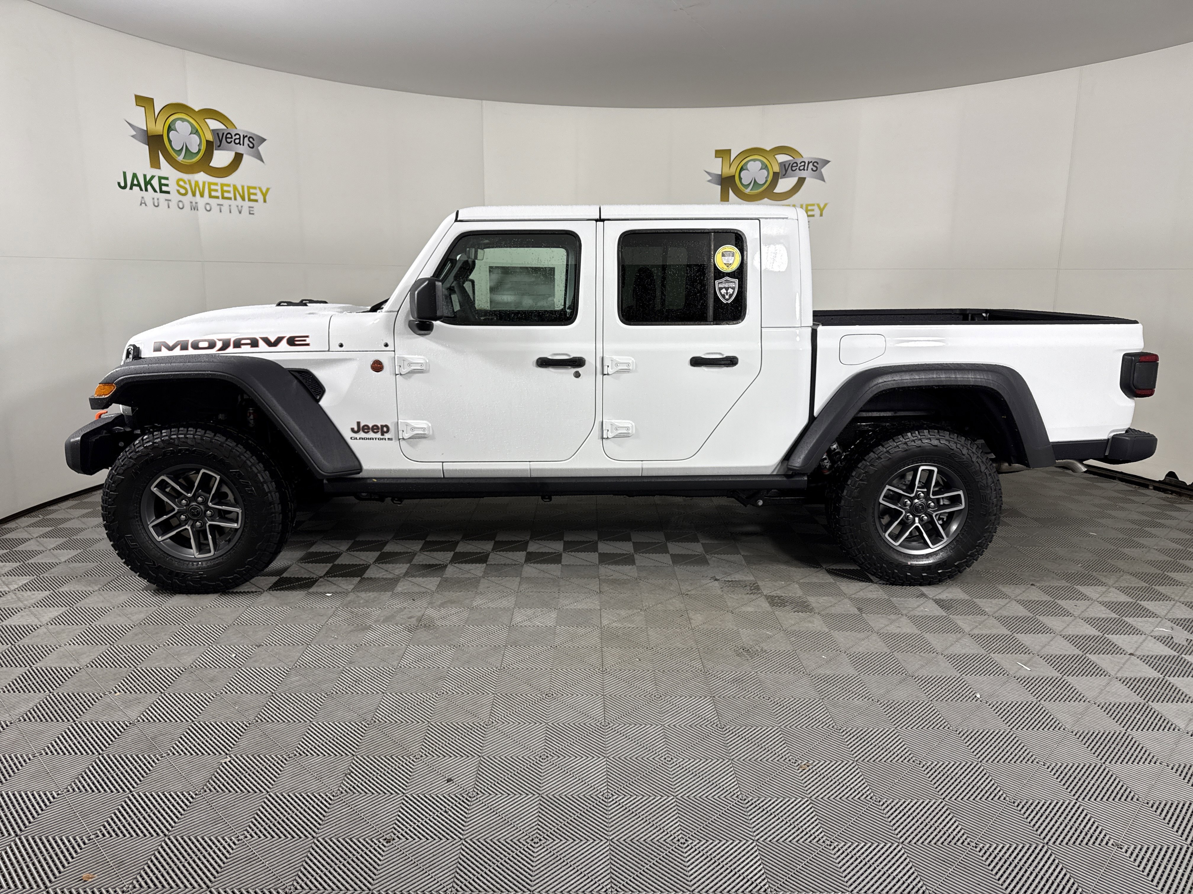 New 2026 Jeep Gladiator Mojave image 5