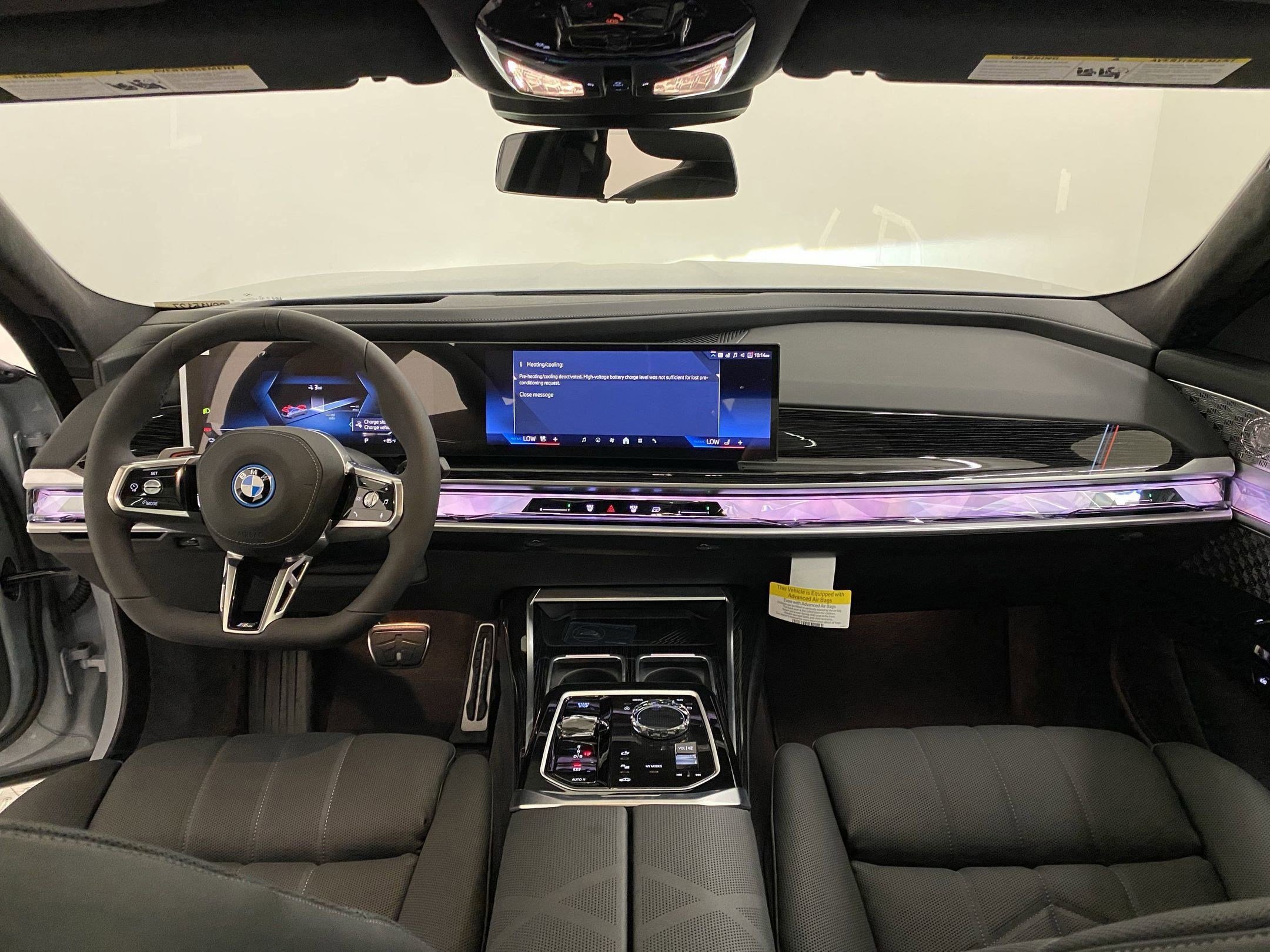 Used 2025 BMW i7 xDrive60 AWD/4WD image 15