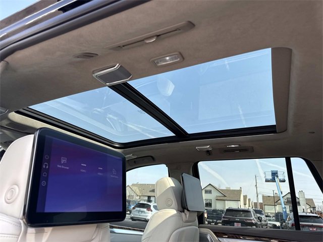 Used 2025 Cadillac Escalade Sport Platinum w/ LPO, ONYX Package image 20