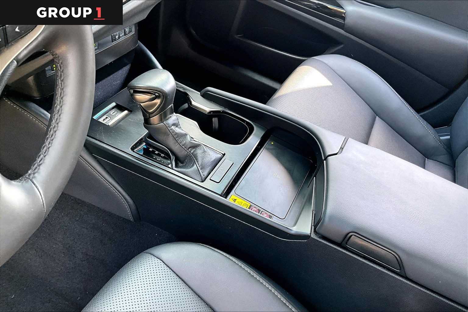 Certified 2024 Lexus ES 350 w/ Premium Package FWD image 14