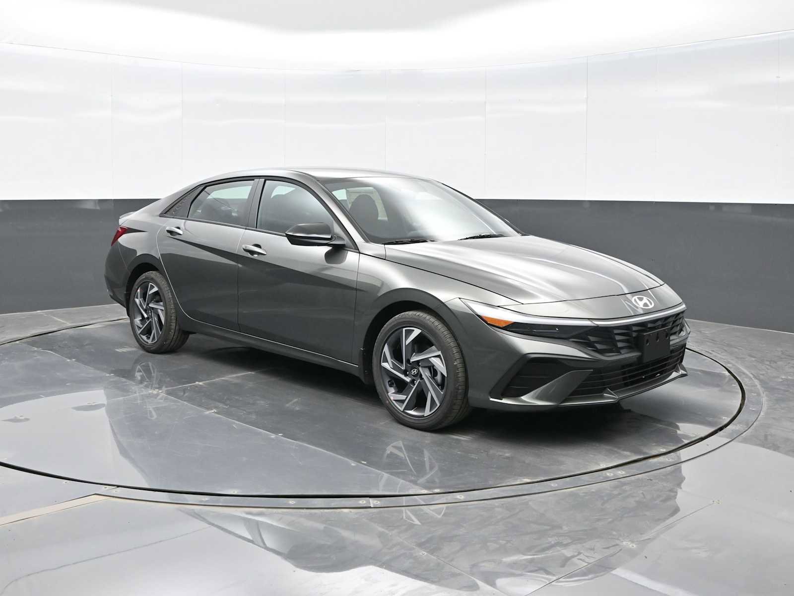 New 2025 Hyundai Elantra SEL