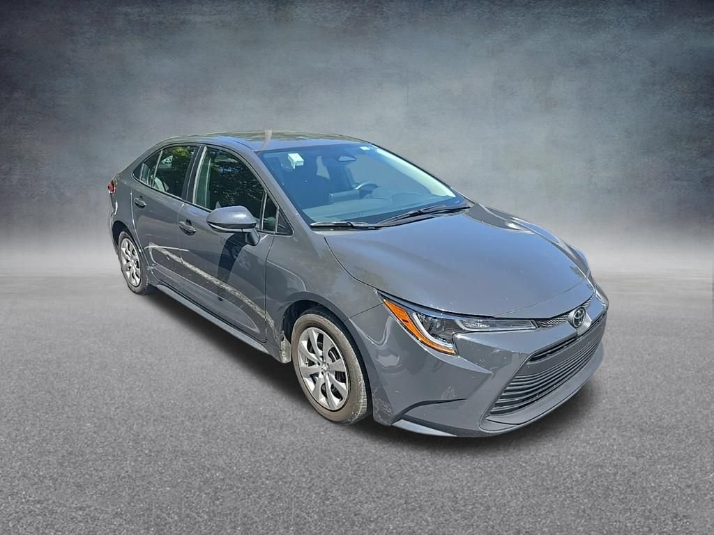 Used 2025 Toyota Corolla LE FWD image 8