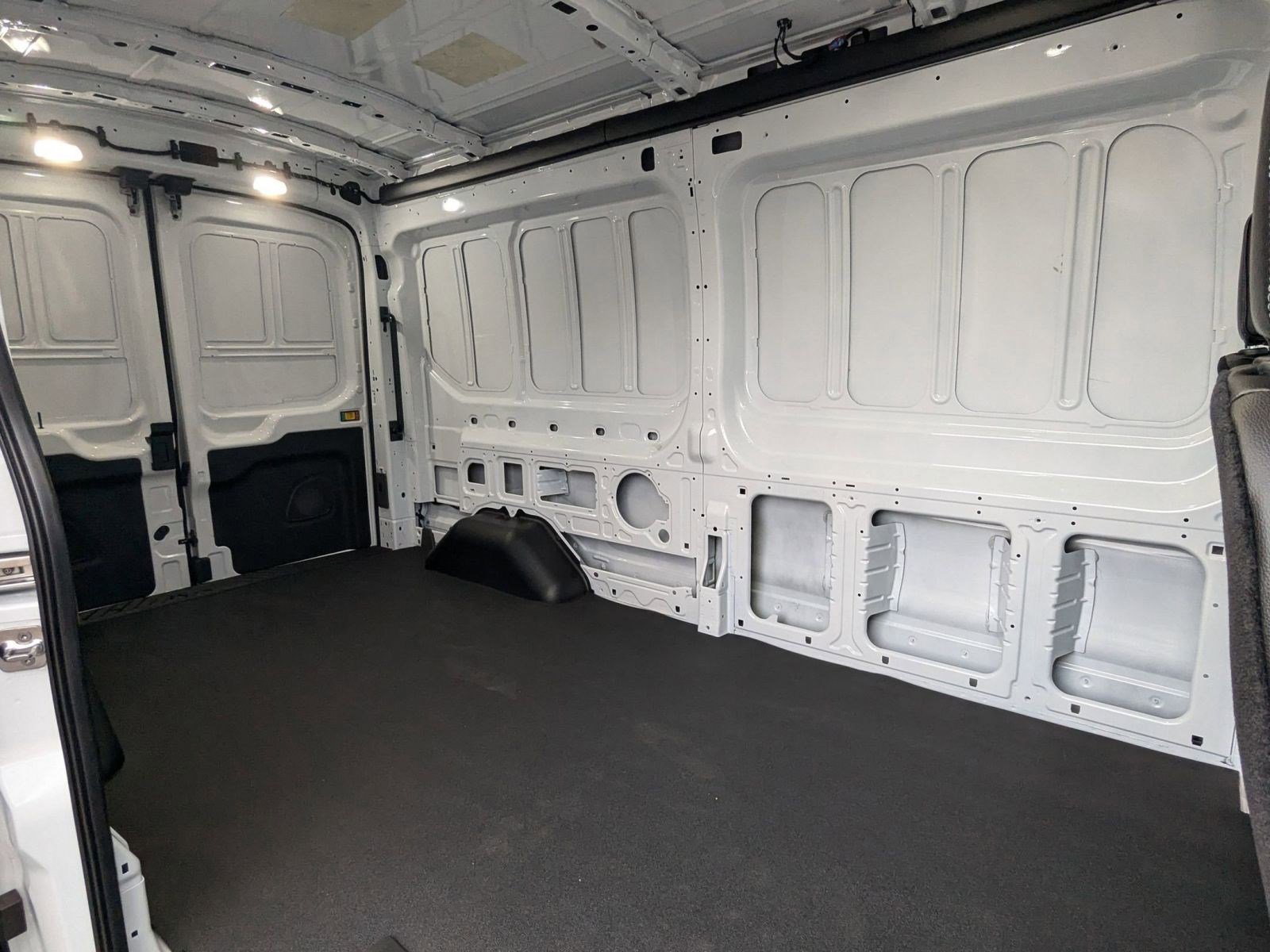 New 2026 Ford Transit 250 148 Medium Roof Extended AWD image 24