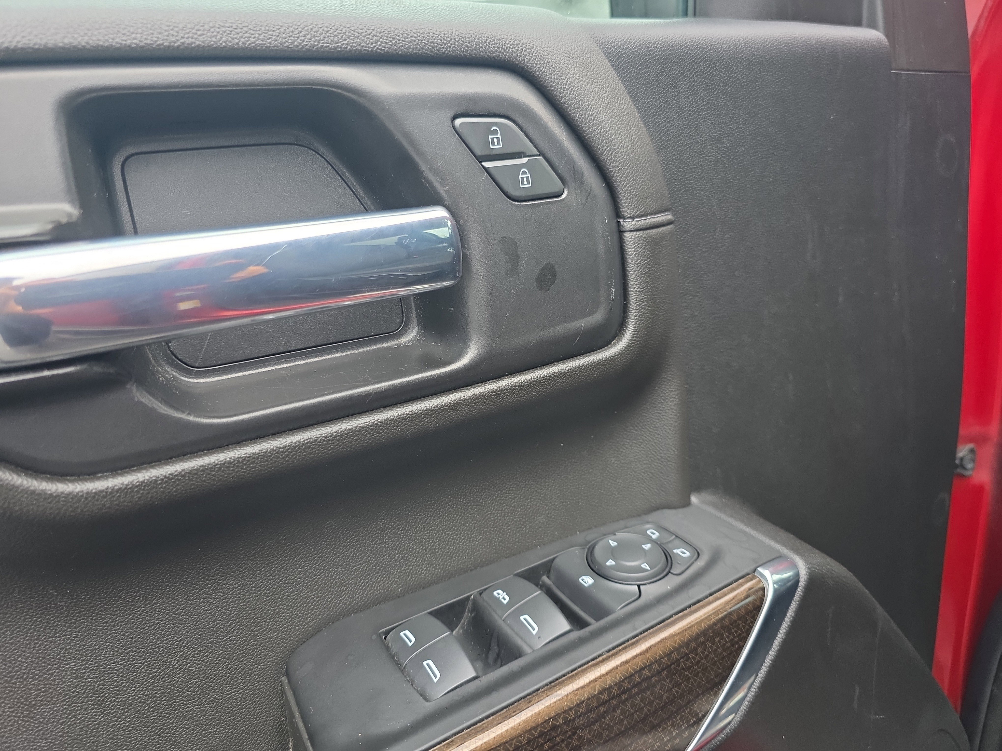 Used 2021 Chevrolet Silverado 1500 LT Trail Boss image 17