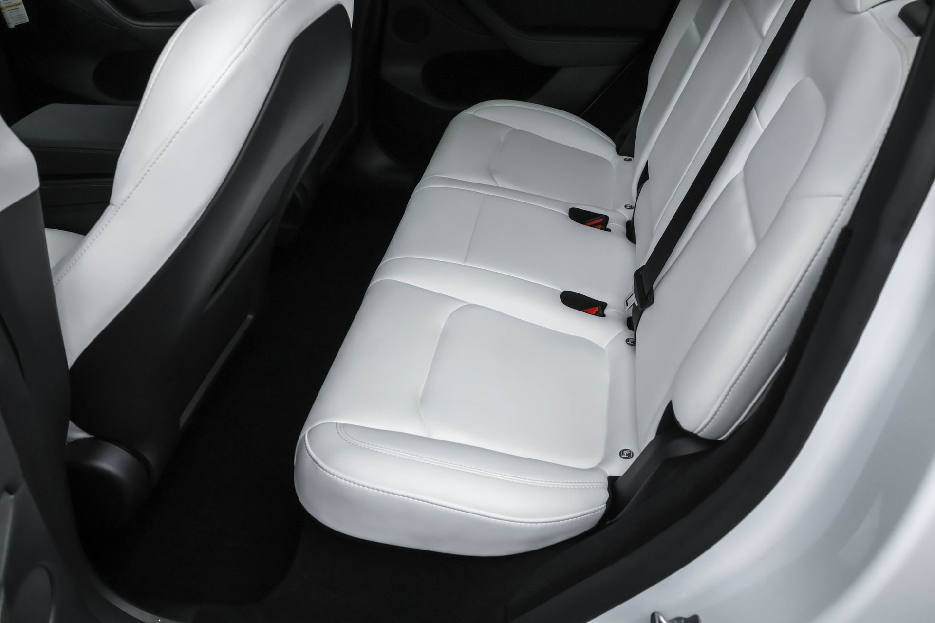 Used 2024 Tesla Model Y Performance image 12