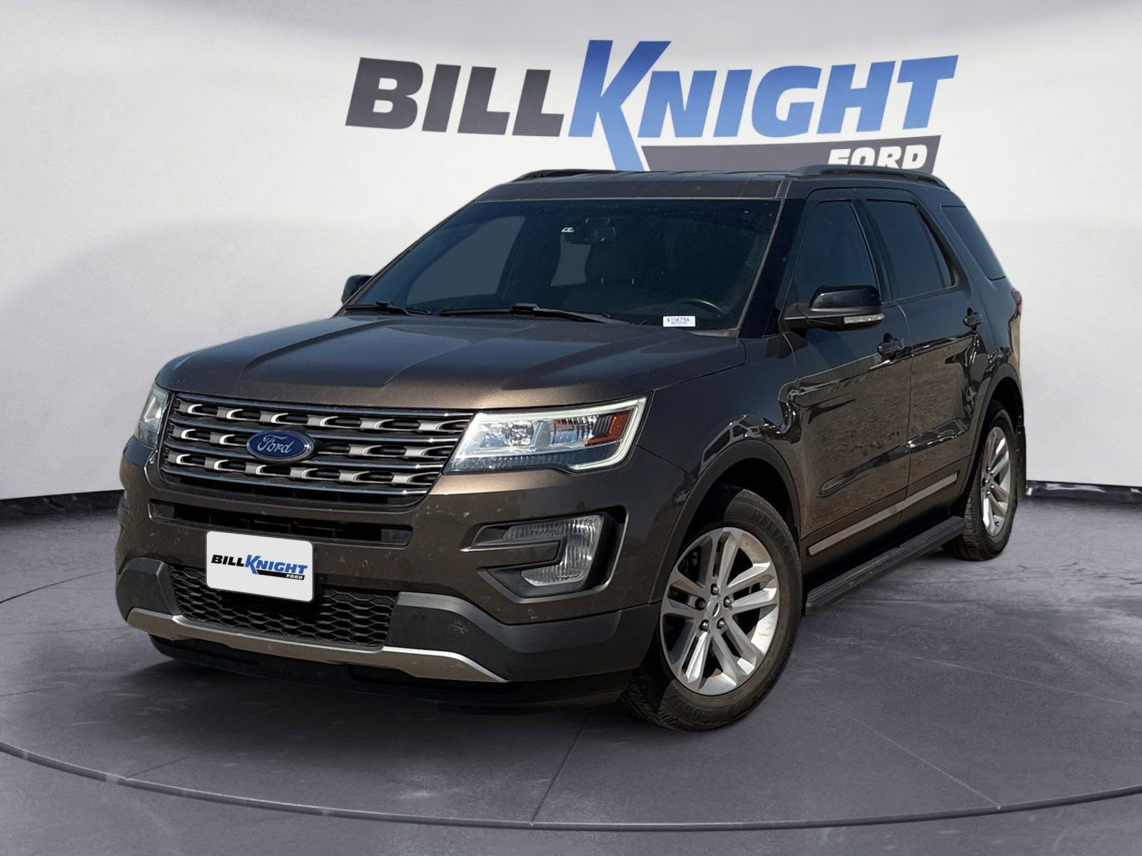 Used 2016 Ford Explorer XLT w/ Equipment Group 202A FWD image 1
