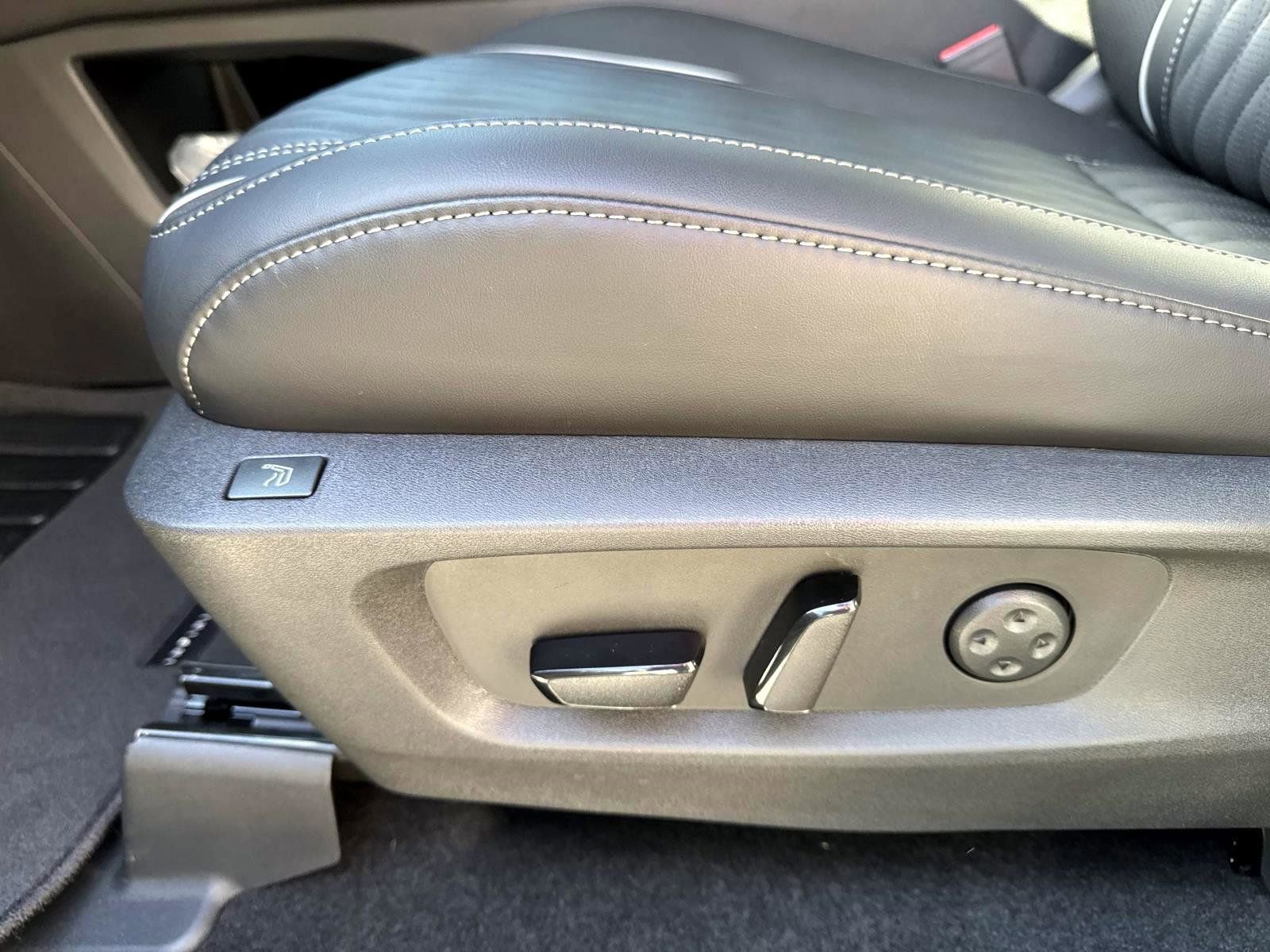 New 2026 INFINITI QX60 Autograph w/ Autograph Tech Package image 10