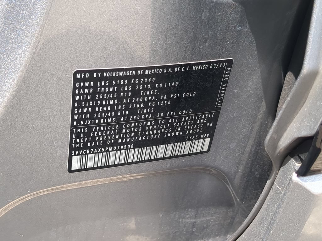 Certified 2023 Volkswagen Tiguan SE R-Line FWD image 35
