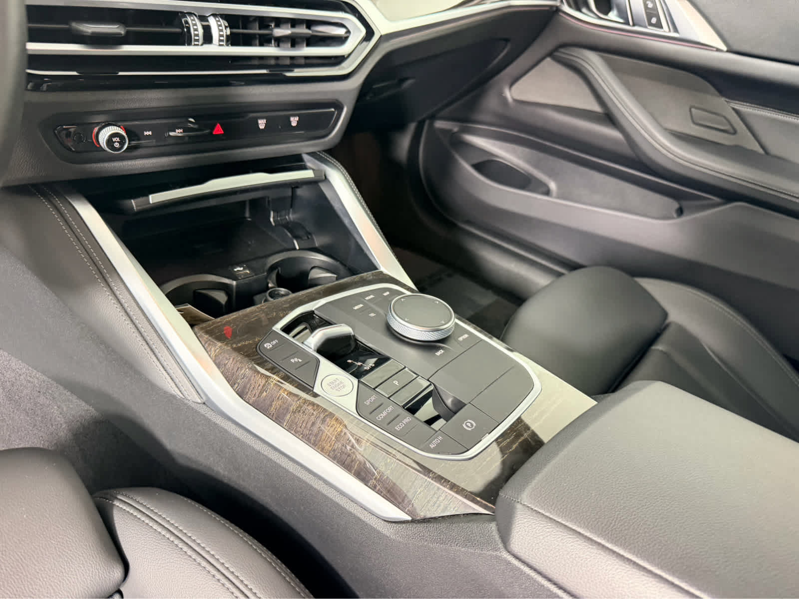 Used 2024 BMW M440i Coupe w/ Premium Package RWD image 13
