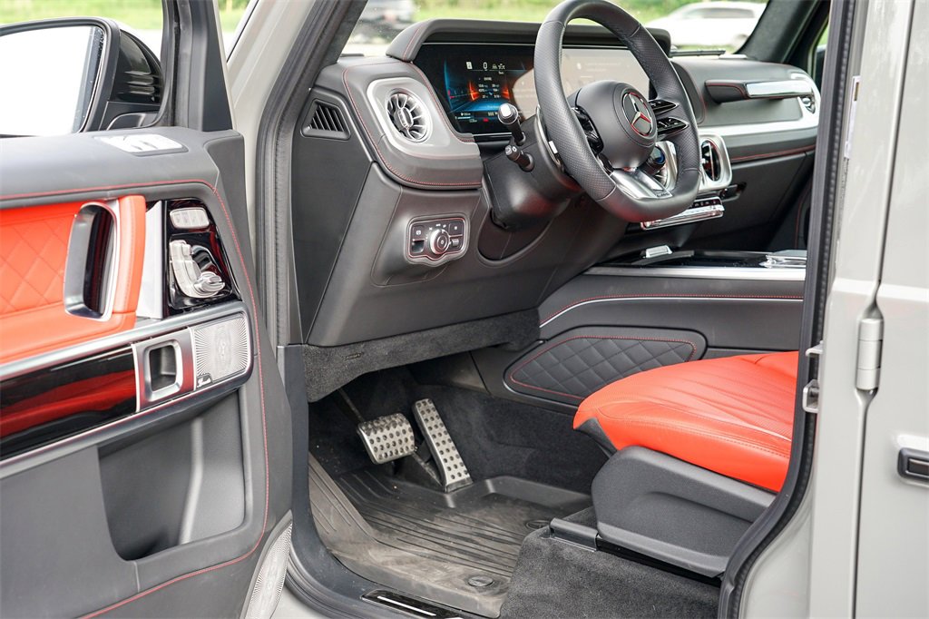 Used 2025 Mercedes-Benz G 63 AMG 4MATIC image 17