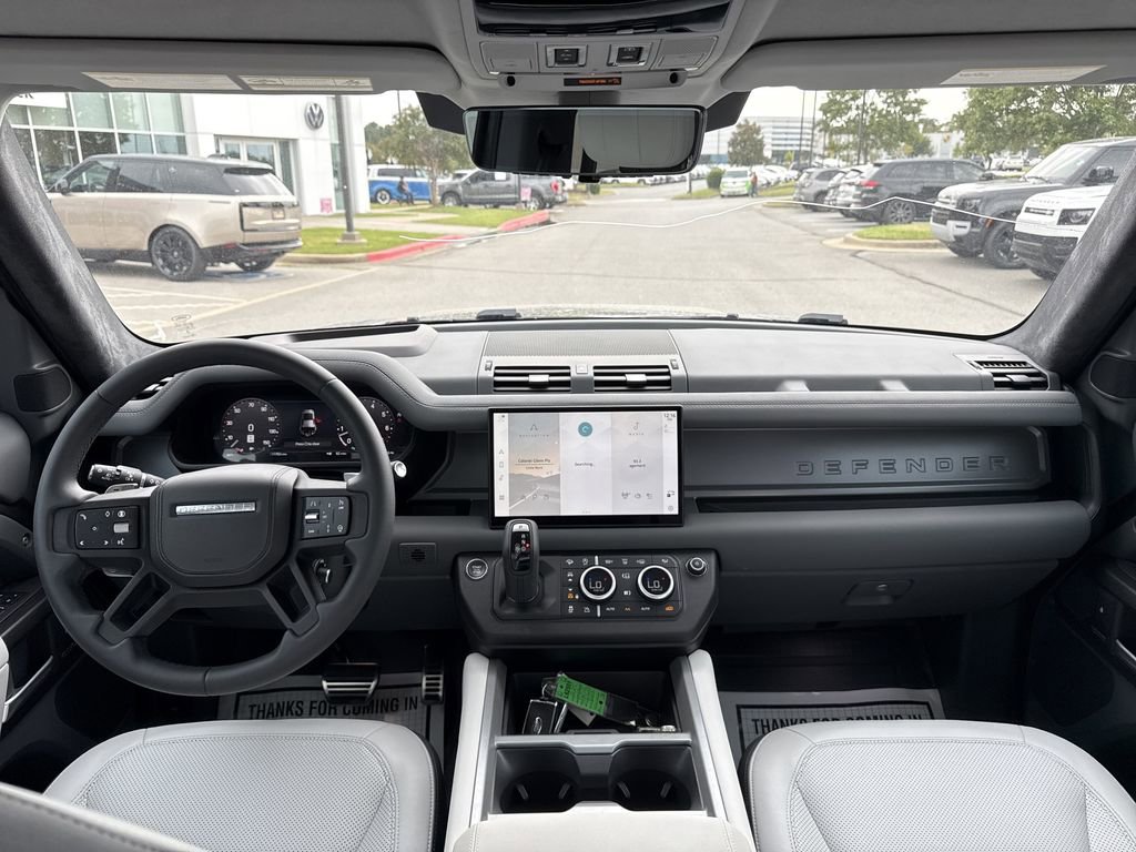 Used 2025 Land Rover Defender 110 V8 image 19