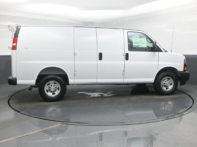 New 2027 Chevrolet Express 2500 w/ Driver Convenience Package RWD image 16