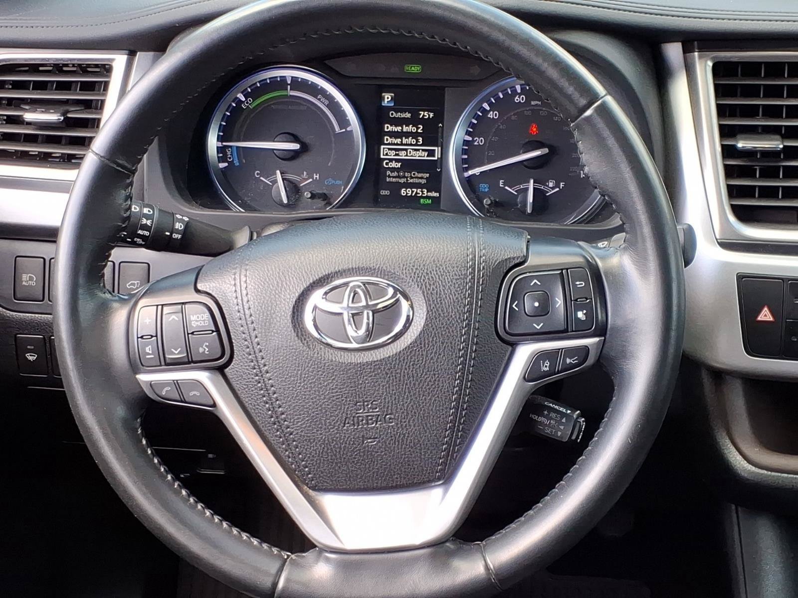 Used 2019 Toyota Highlander XLE AWD/4WD image 30