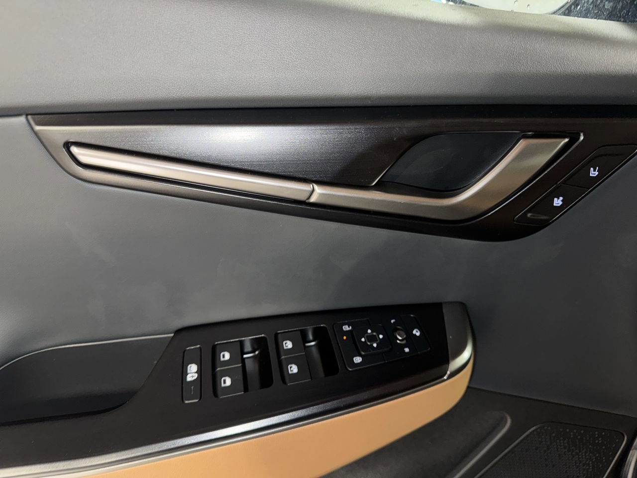 New 2025 Kia EV6 Wind image 19