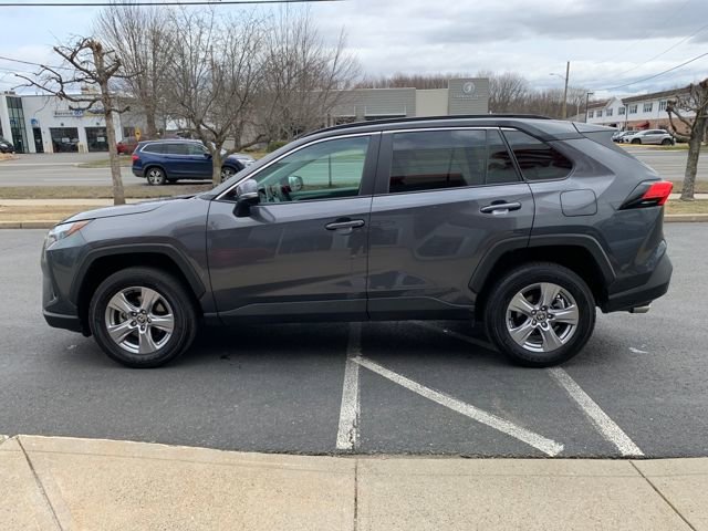Used 2025 Toyota RAV4 XLE AWD/4WD image 6