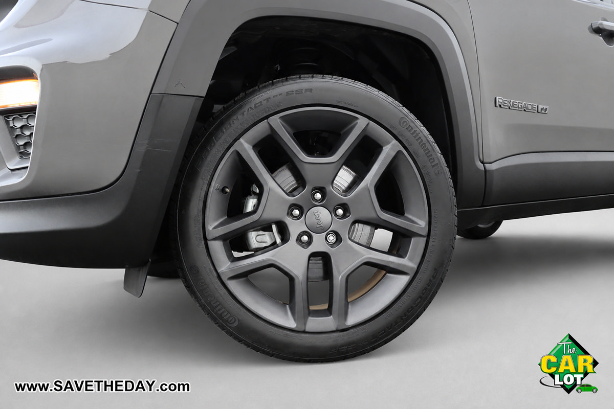 Used 2021 Jeep Renegade Latitude AWD/4WD image 3