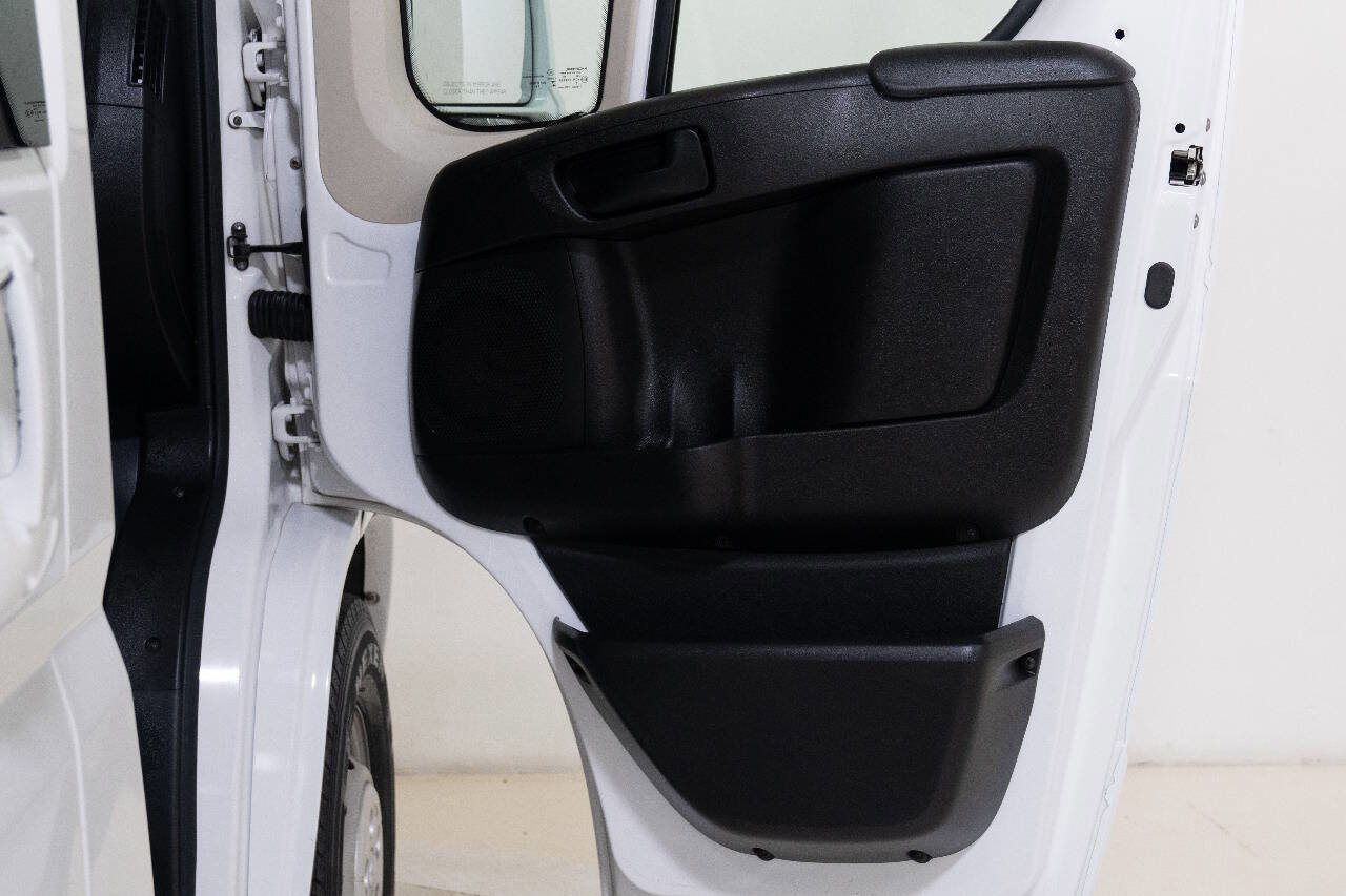 Used 2015 RAM ProMaster 2500 image 33