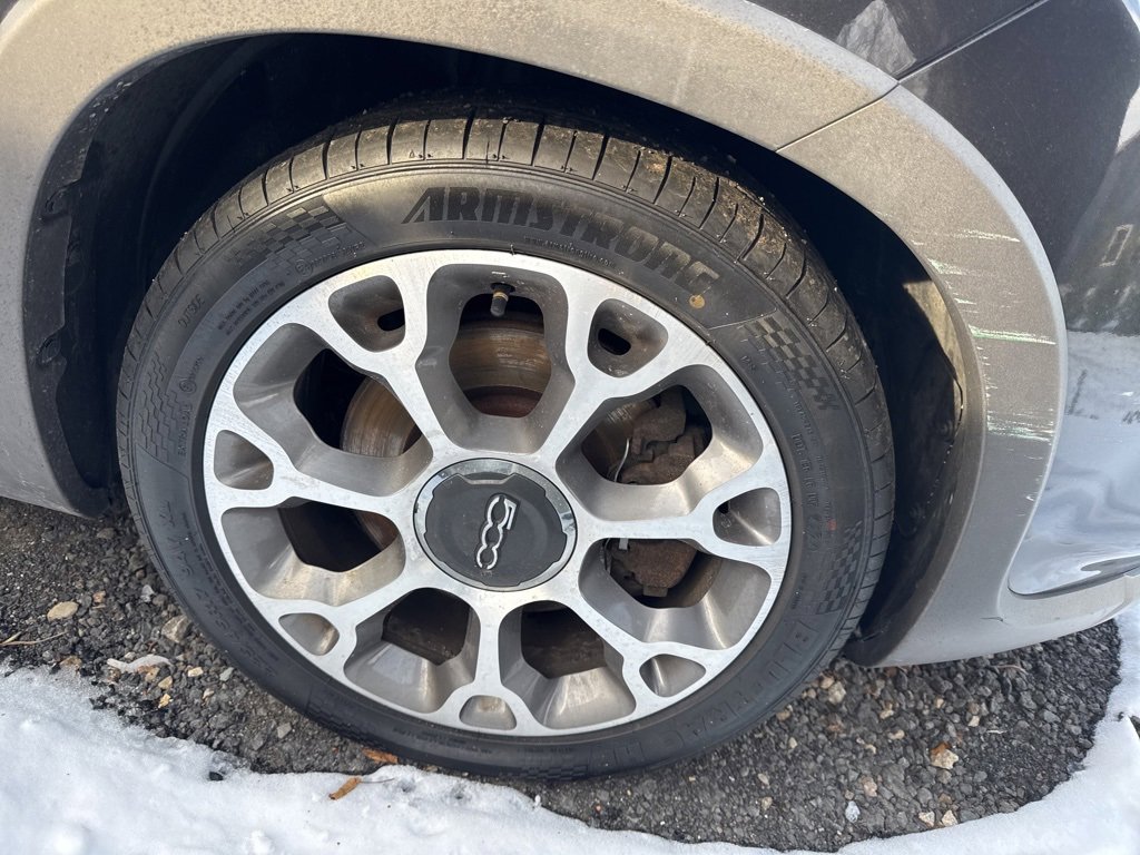 Used 2014 FIAT 500L Trekking w/ Popular Equipment Group image 10