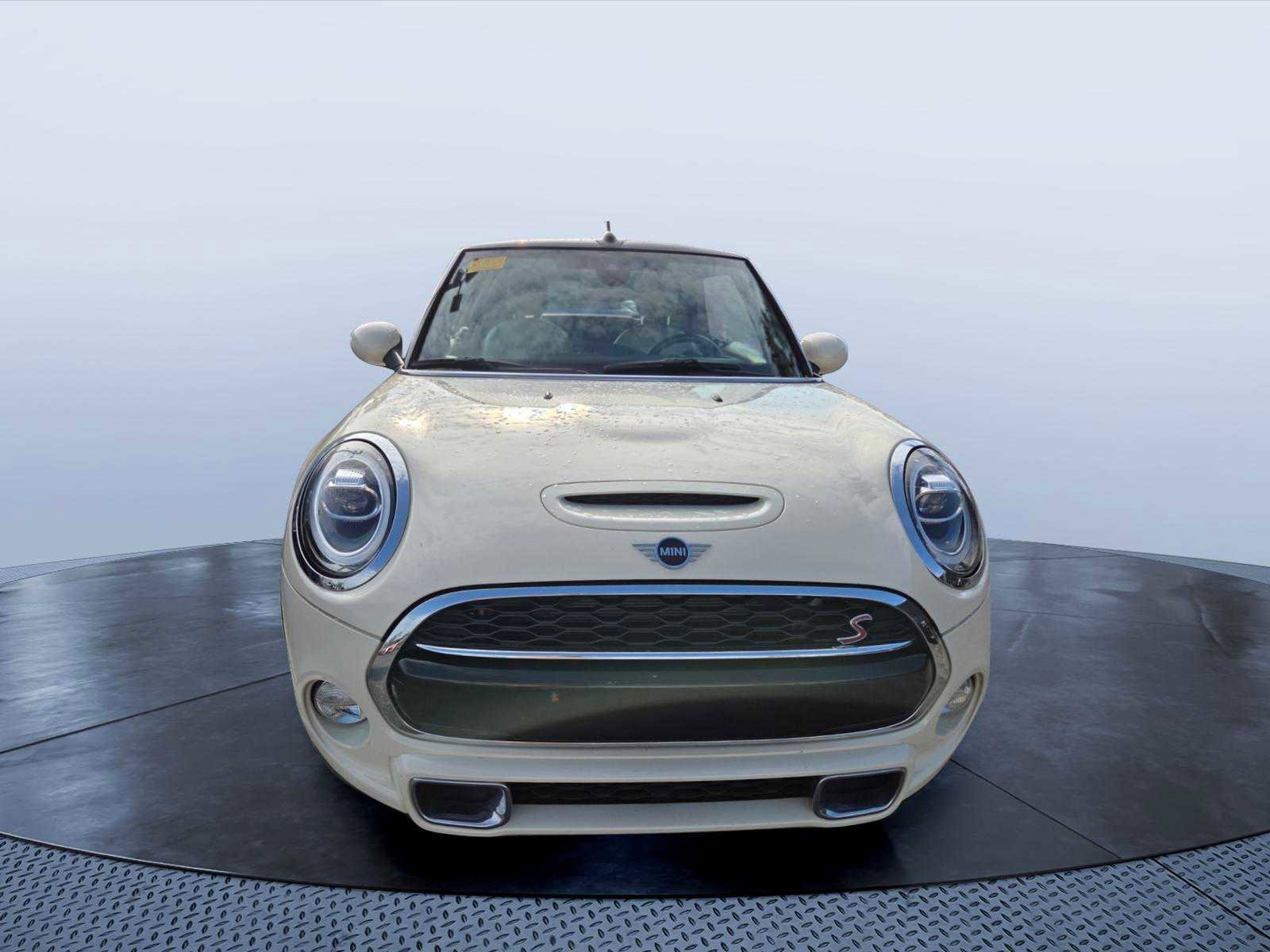 Used 2019 MINI Cooper S FWD image 2