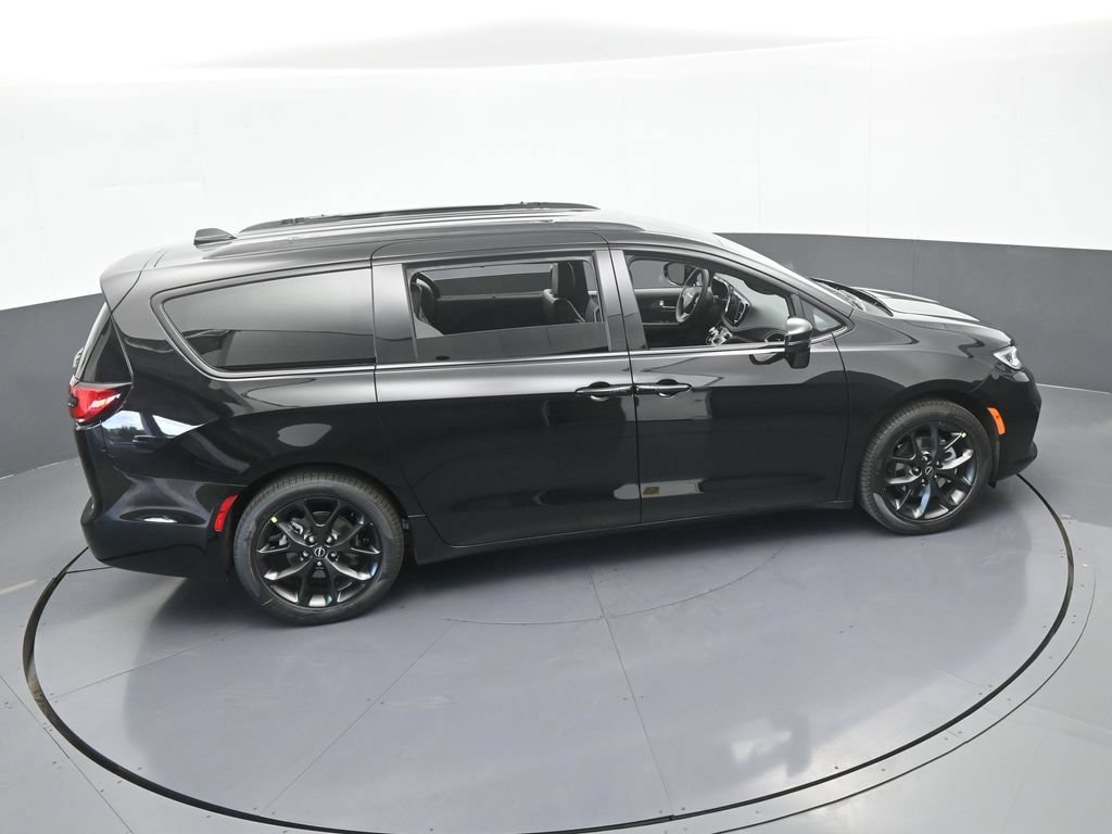 New 2026 Chrysler Pacifica Select w/ S Appearance Package FWD image 52