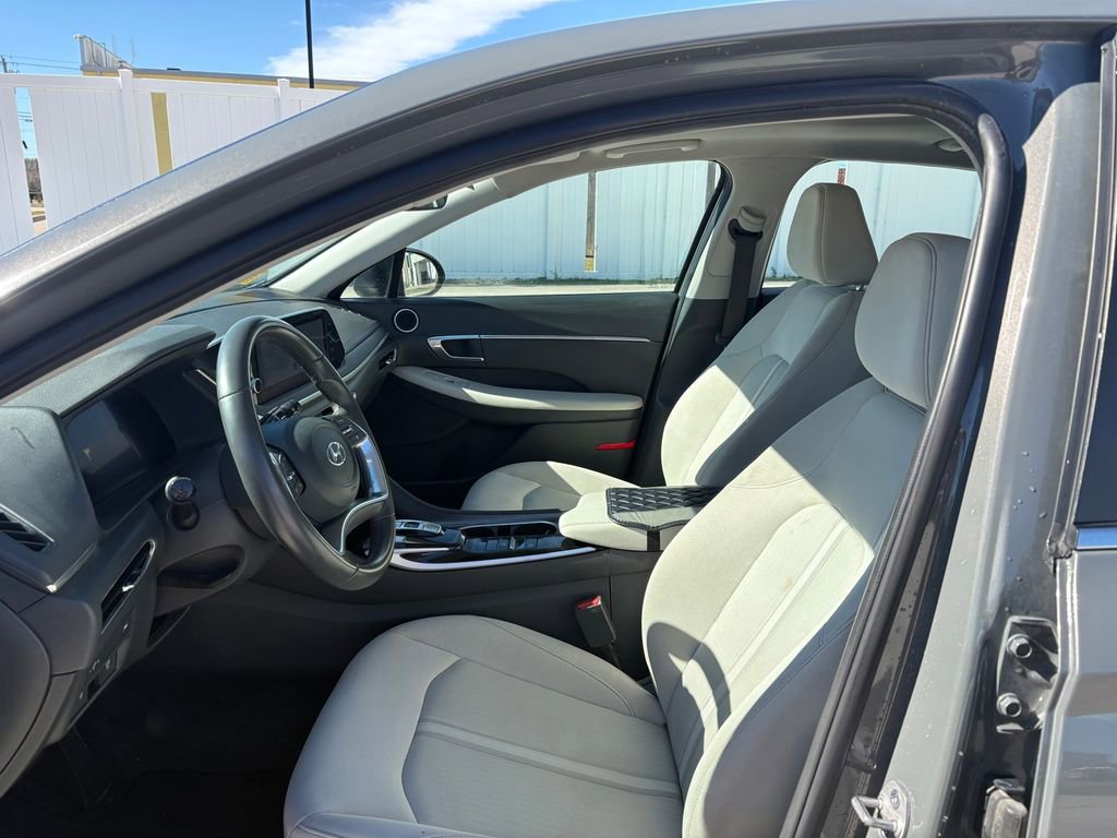 Used 2023 Hyundai Sonata SEL w/ Convenience Package image 11
