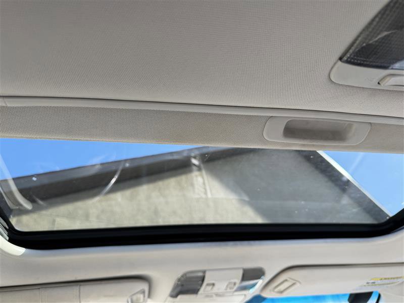 Used 2010 Subaru Legacy 3.6R Limited w/ Appearance Package 1G image 12