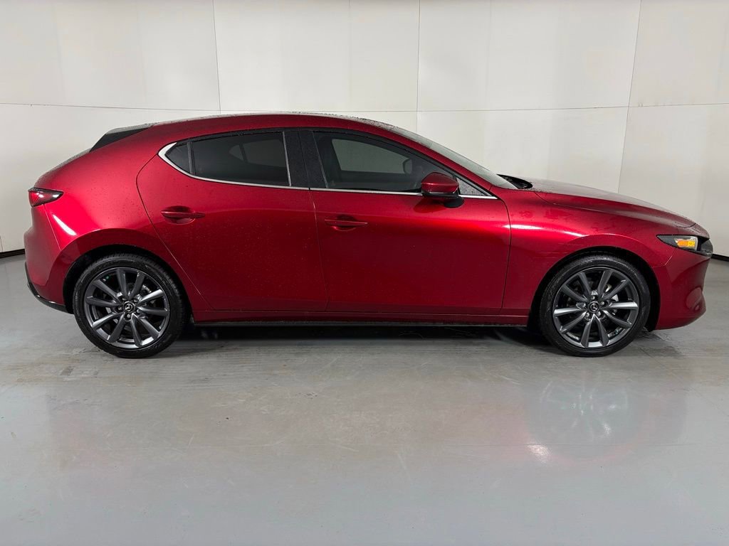 Used 2022 MAZDA MAZDA3 s image 9