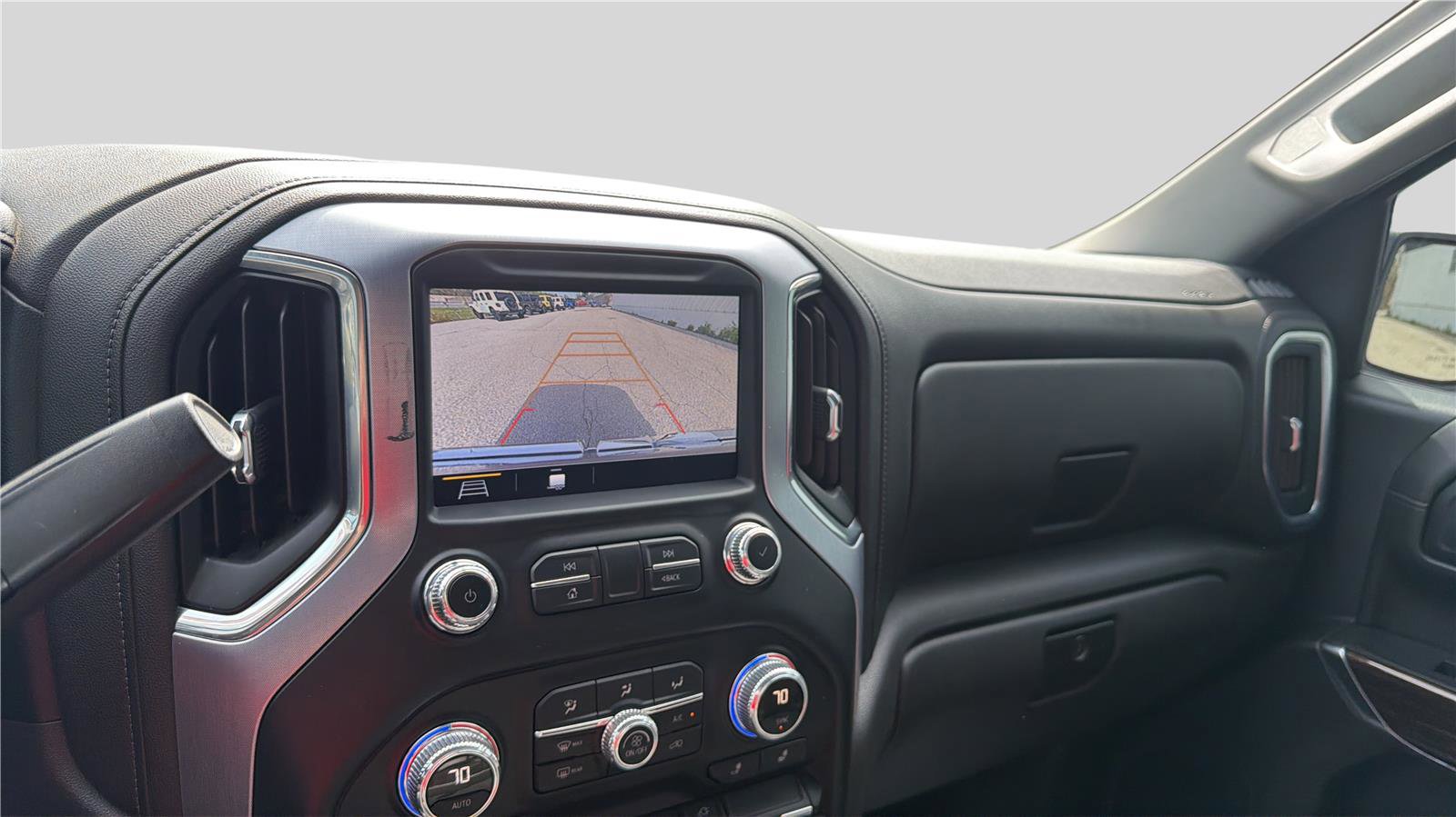 Used 2019 GMC Sierra 1500 SLE w/ SLE Value Package AWD/4WD image 12