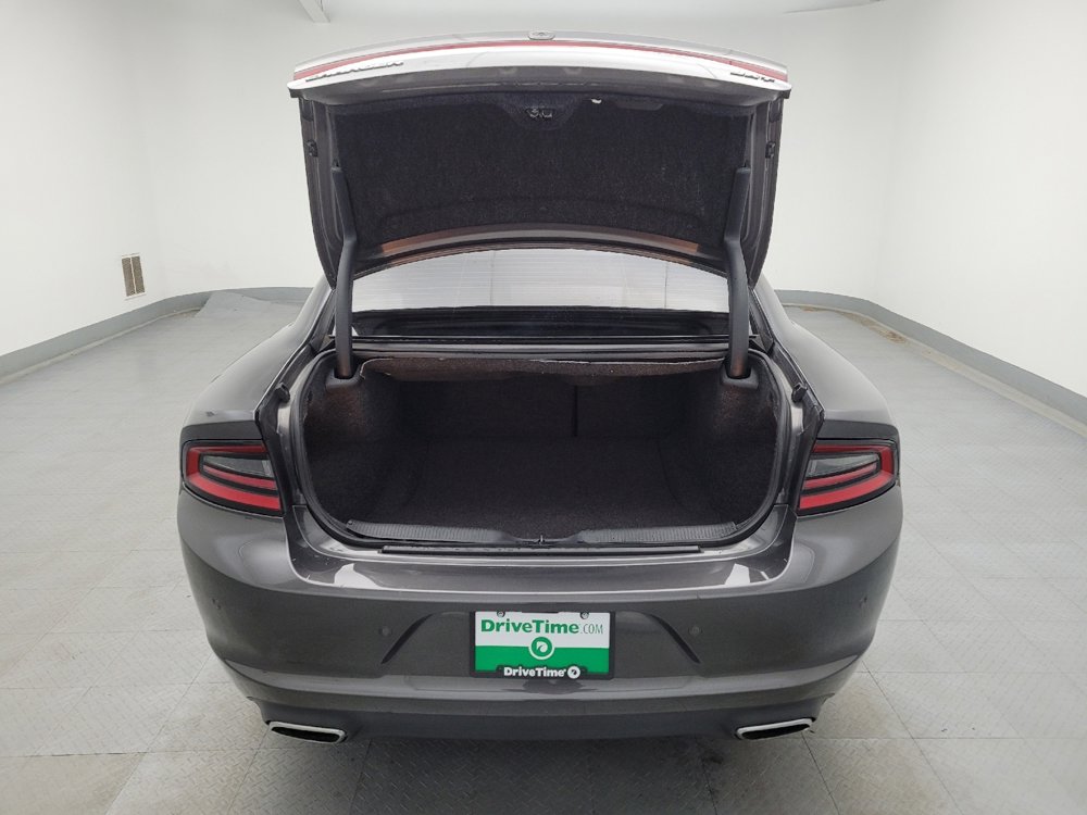 Used 2018 Dodge Charger SXT image 29